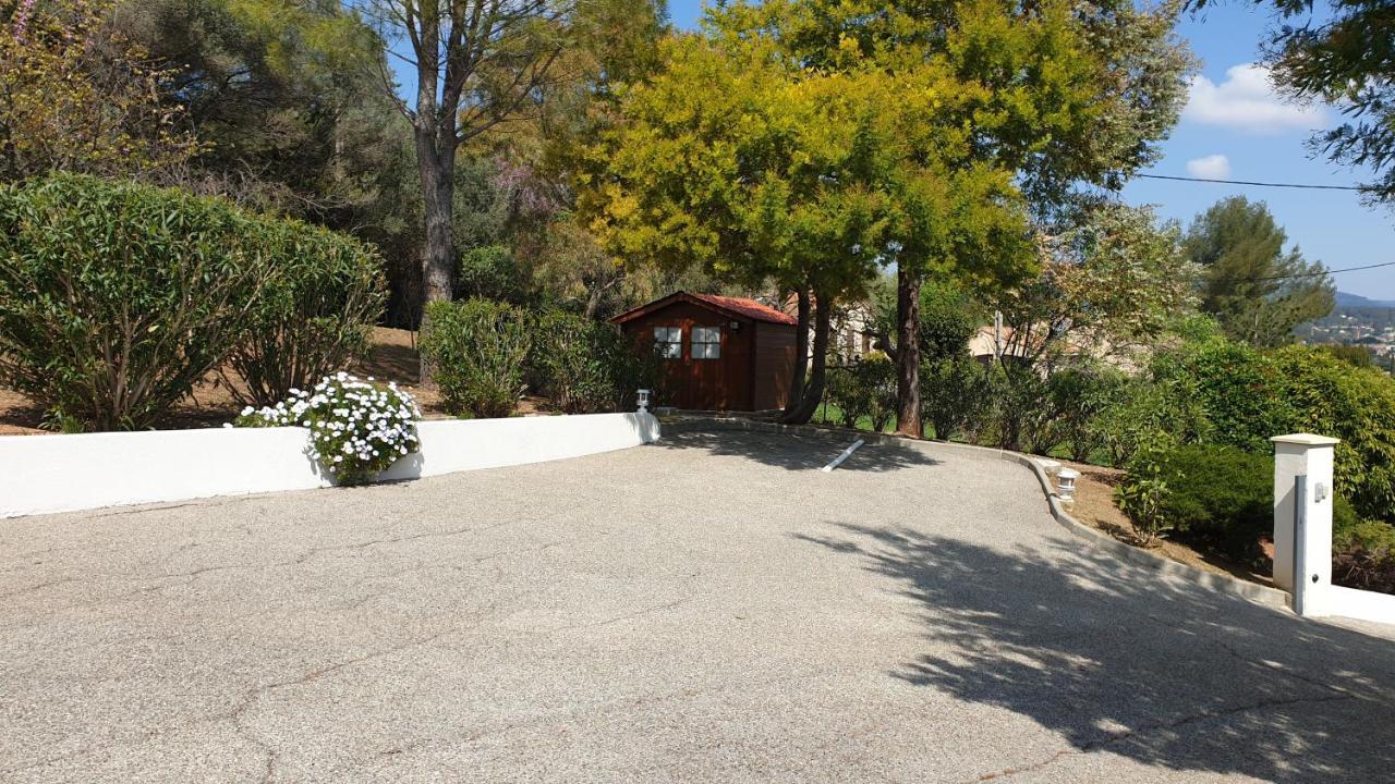 La Villa D'Olivene Cuers Bagian luar foto