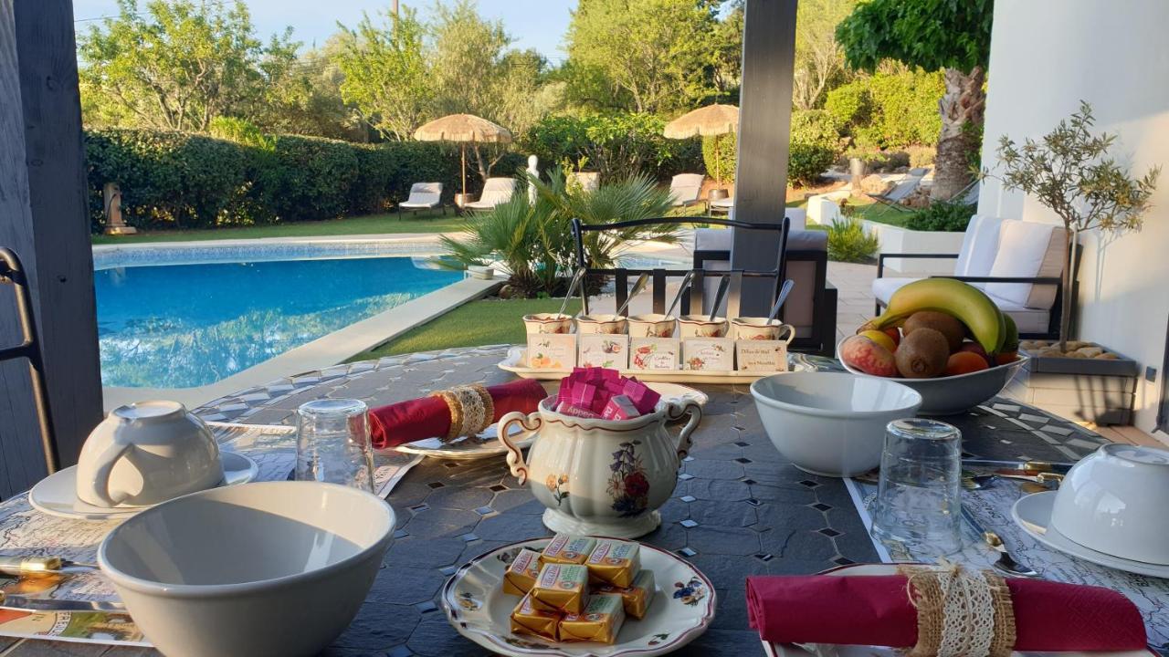 La Villa D'Olivene Cuers Bagian luar foto